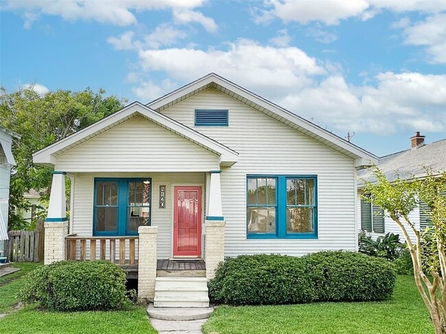 Primary Photo - 4120 Avenue S 1/2