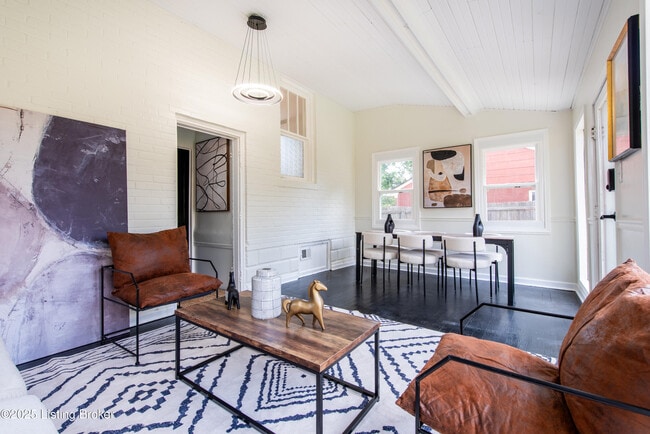 Building Photo - 1671 Trigg St