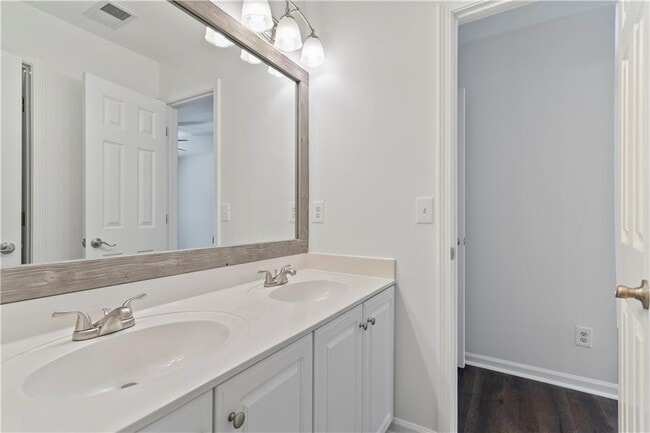 Building Photo - 5880 Olde Atlanta Pkwy