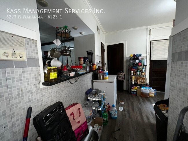 Building Photo - 6223 W Wabansia-6223-1