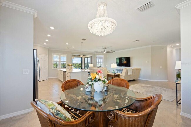 Building Photo - 10817 Tarflower Dr