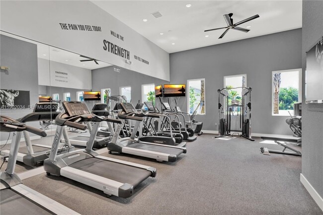 Building Photo - 496 NE 4th Terrace