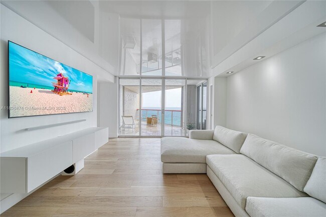 Building Photo - 6767 Collins Ave