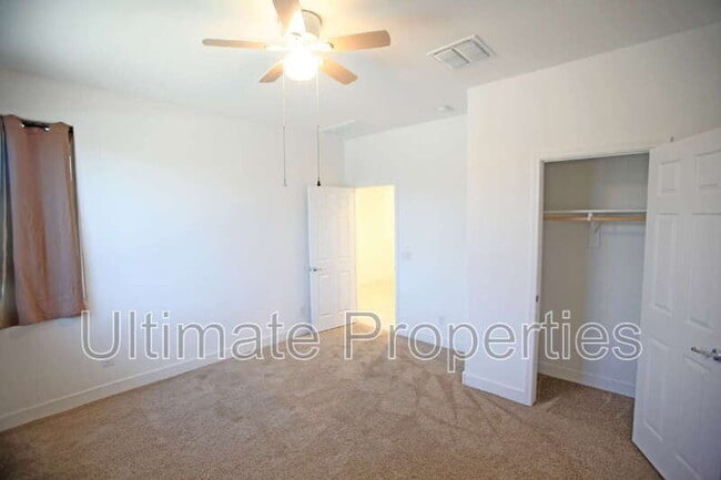 Building Photo - 10966 W Melvin St