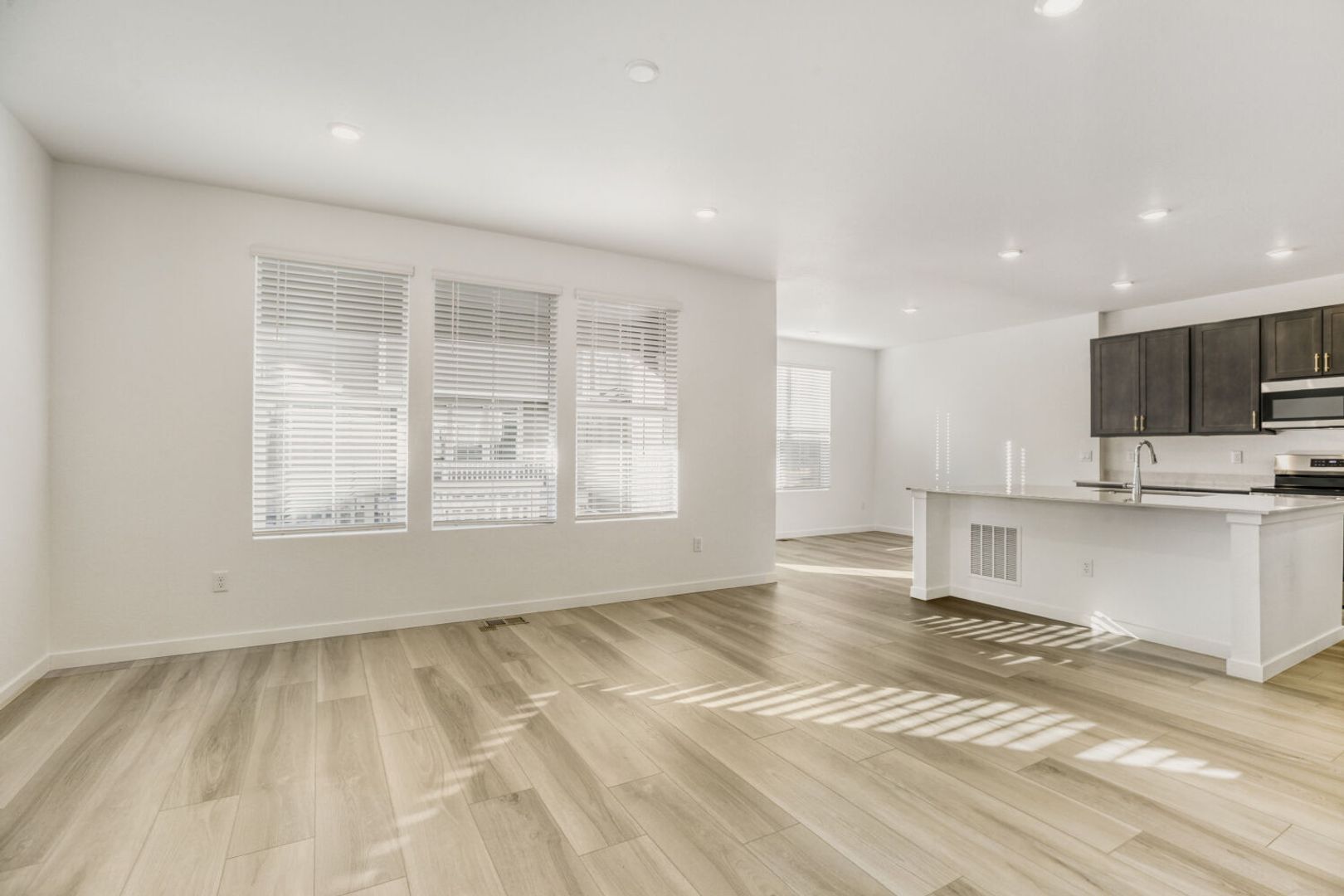 Building Photo - 6750 Juniper Dr