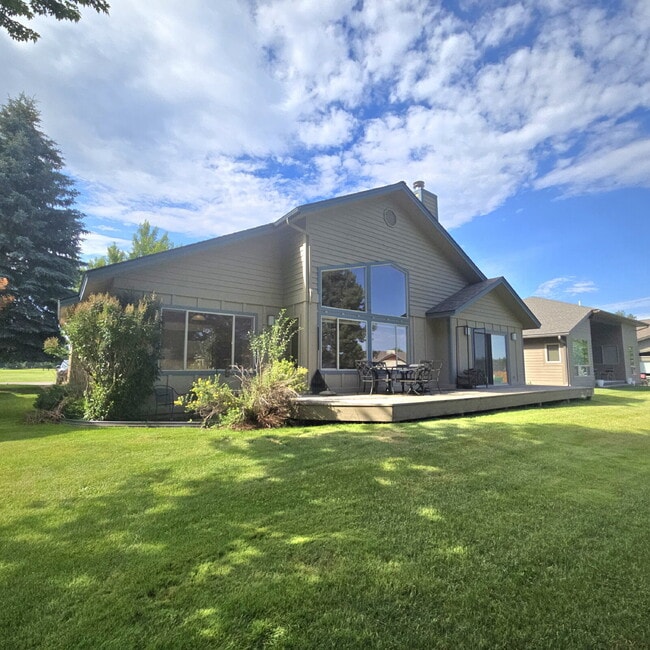 Primary Photo - Eagle Bend Home