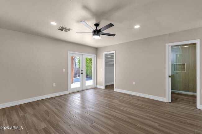 Building Photo - 4913 E Acoma Dr
