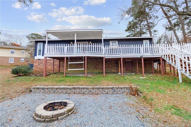 Building Photo - 1716 Valley Ridge Dr