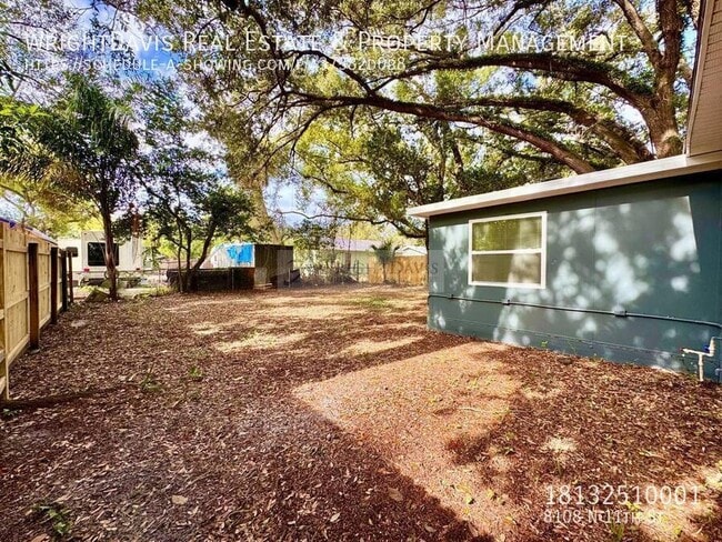 Building Photo - 8108 N 11th St