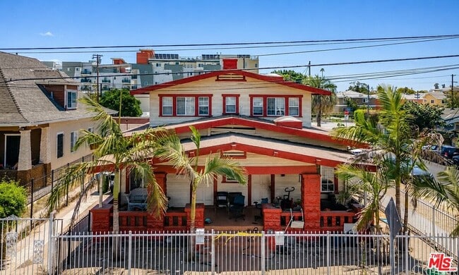 Building Photo - 1186 W 37th Dr