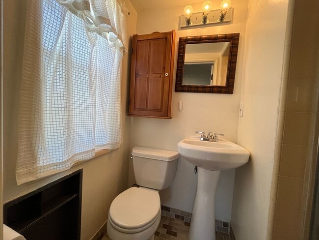 Building Photo - Excellent two Story Spanish style home located just minutes away from Sunset Strip