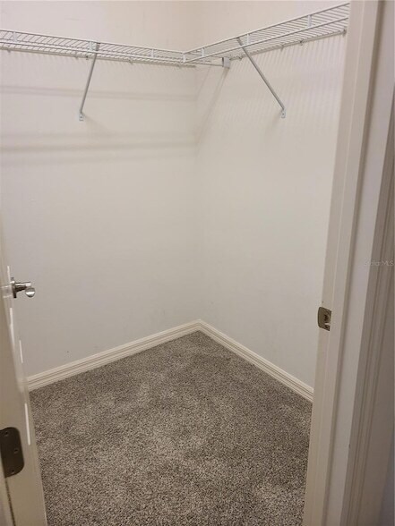 Building Photo - 629 Rosemary Cir