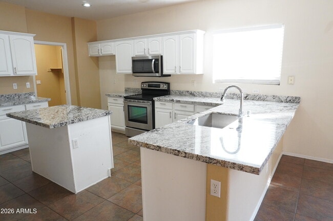 Building Photo - 9465 E Lompoc Ave