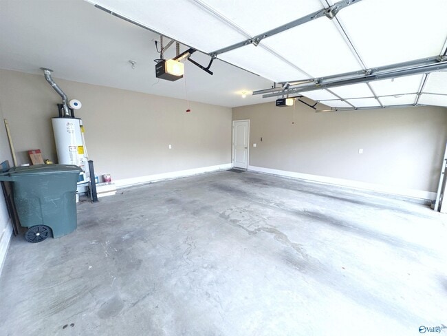 Building Photo - 126 Windridge Way SW