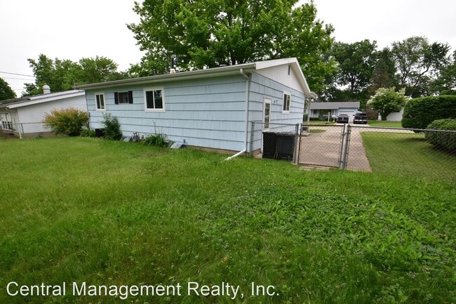 Building Photo - 3 br, 1 bath House - 4039 Manor Drive