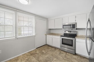 Building Photo - 50-62 East Street - 7B