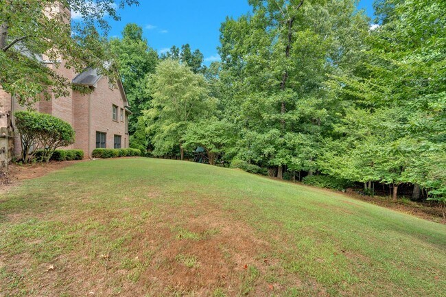 Building Photo - Spacious 7BR House in Powder Springs