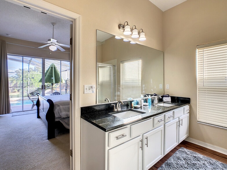 Building Photo - 2041 Morning Star Dr