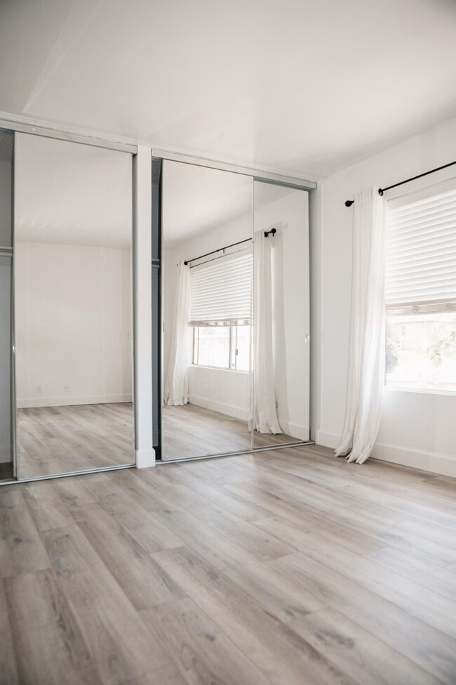 Building Photo - 681 Diamond Way