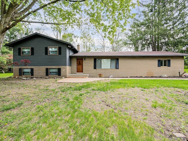 Building Photo - 7580 Thornwood St