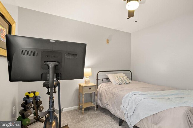 Building Photo - 6050 Smooth Stone Pl