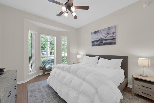 Building Photo - 66 N Whistling Swan Pl