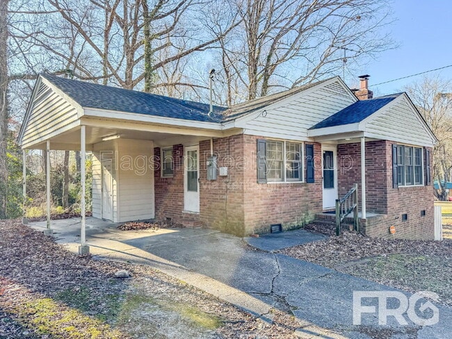 Building Photo - 2501 Jefferson Dr