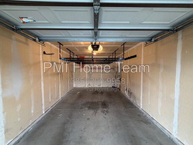 Building Photo - 1917 N 325 W