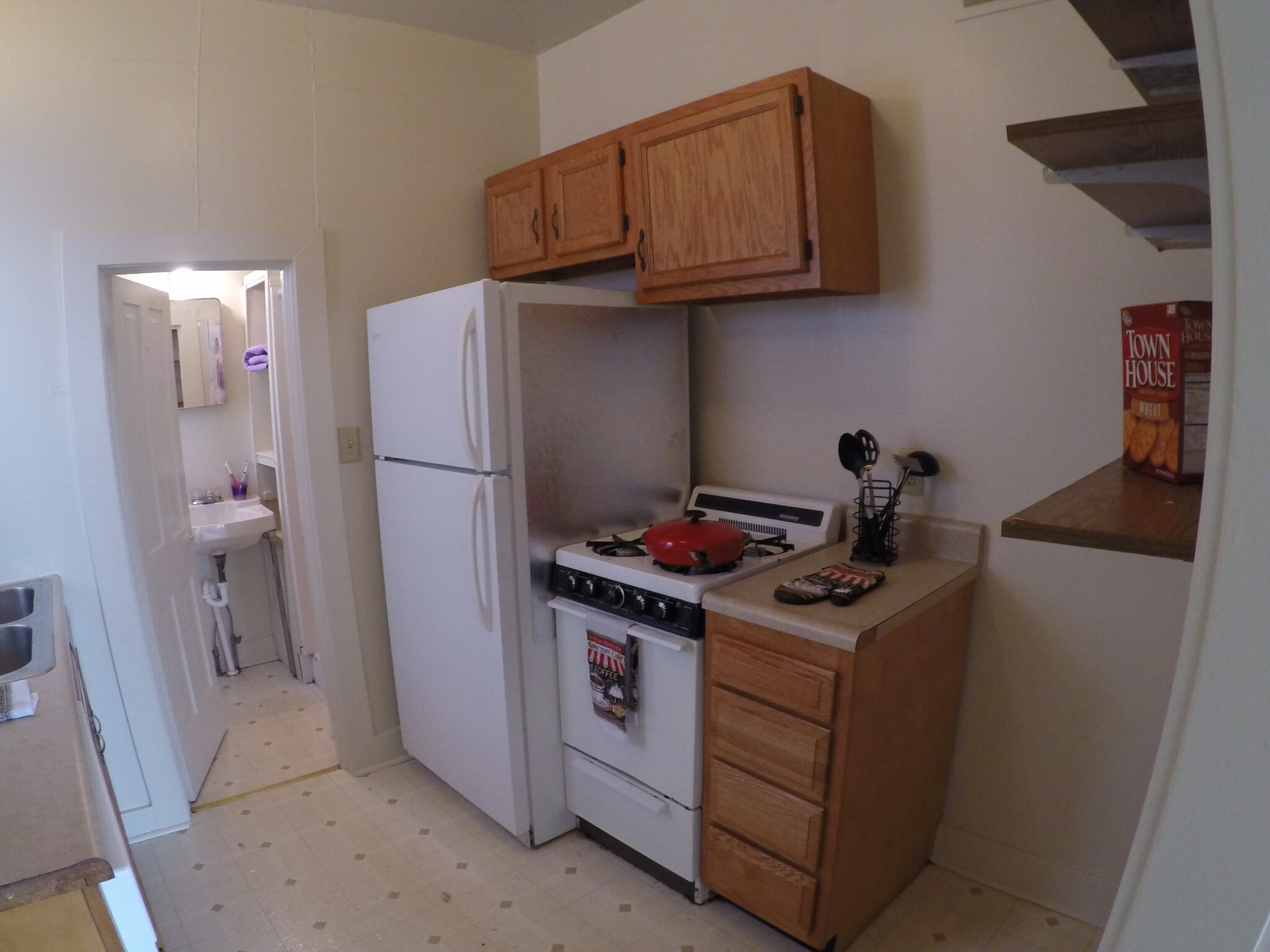 Kitchen - 1423 Columbia St