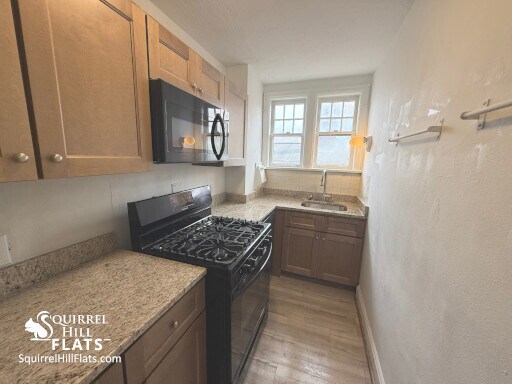 Building Photo - 1405 Severn St