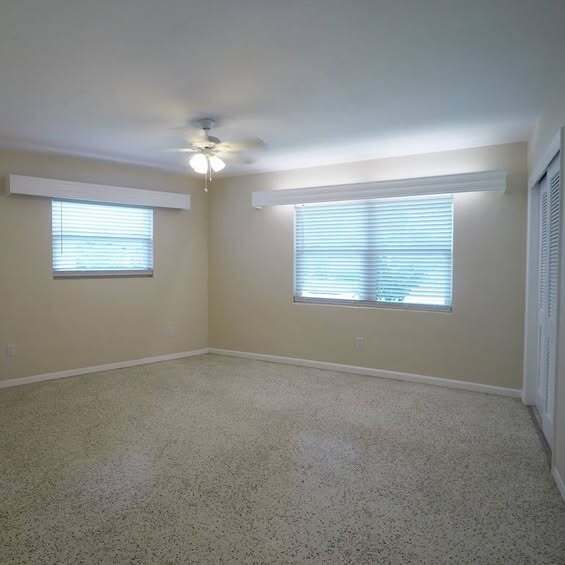 Building Photo - 2447 Baywood Dr W