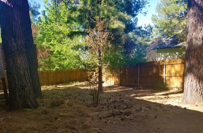 Building Photo - West-Flagstaff House (Aspen Trails)- 3 Bed, 2 Bath, 2 Car Garage Home -Students & Dogs OK! Avail....