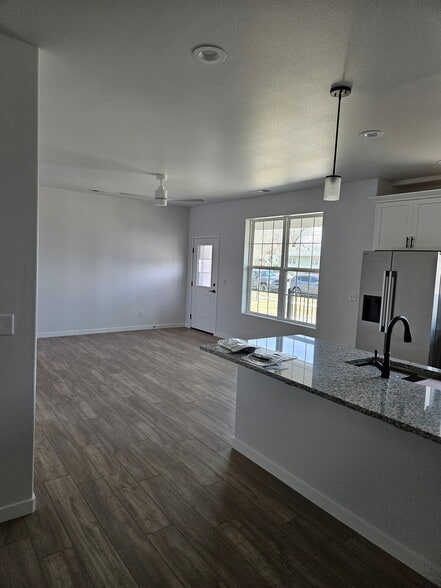 Building Photo - 1202 S 9th St