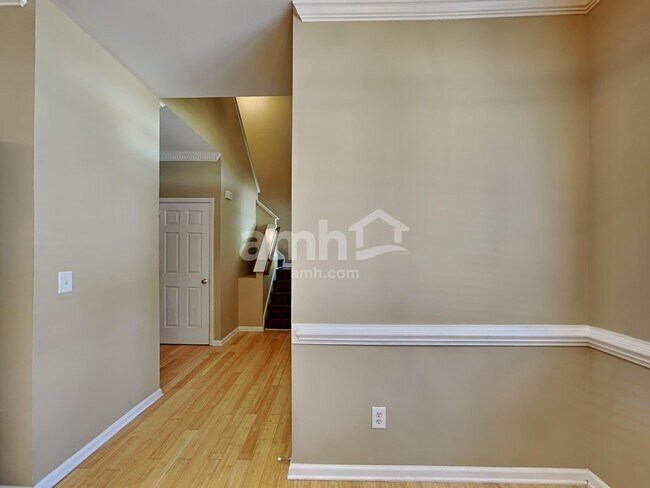 Building Photo - 12617 Waterlow Park Ln