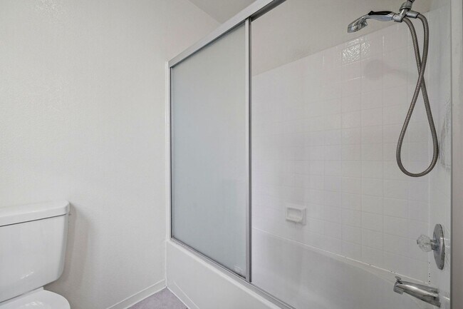 Building Photo - 1263 Montgomery Ln