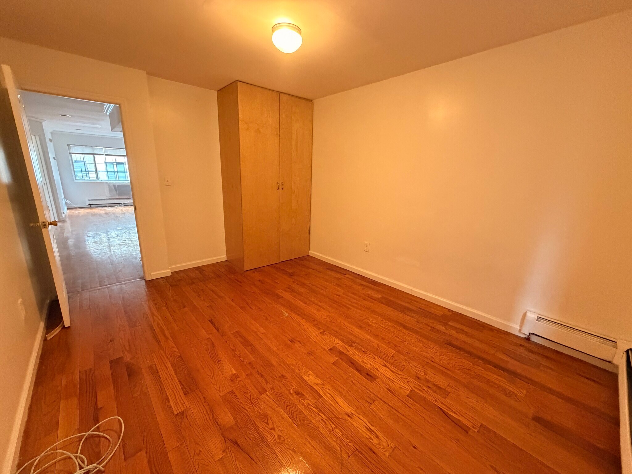 Building Photo - 600 Thwaites Pl