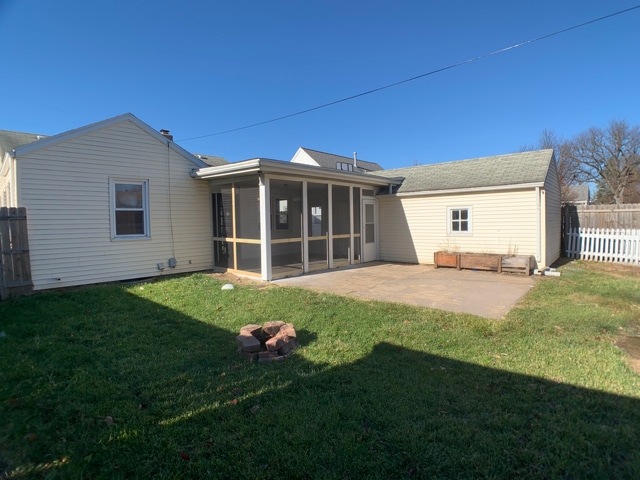 Building Photo - Home on quiet cul de sac in Peoria