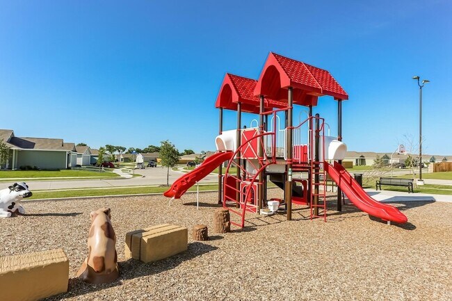 Building Photo - 6224 Sandpiper Ln