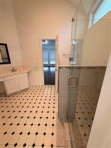 Building Photo - 2101 Meredith Ln