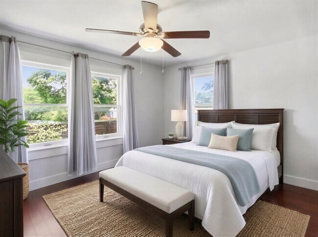 Building Photo - Updated 3 Bedroom Home with Modern Finishes Near Everything Downtown!