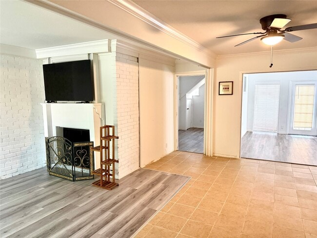 Building Photo - 4128 Bissonnet St
