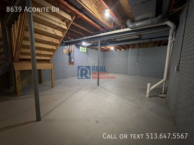 Building Photo - 8639 Aconite Dr