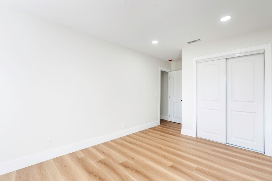 Building Photo - 23831 Pesaro