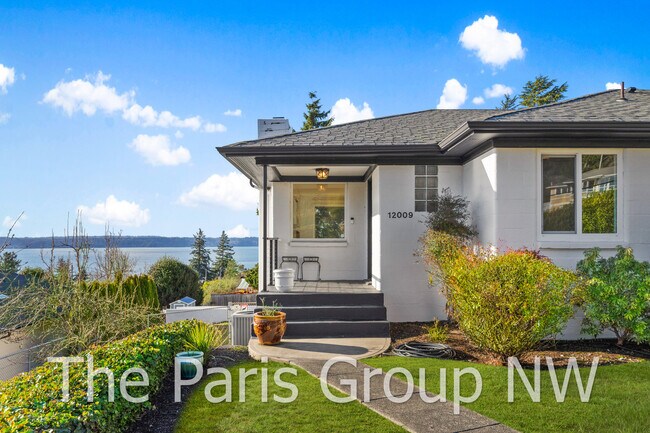 Building Photo - 12009 26th Ave SW