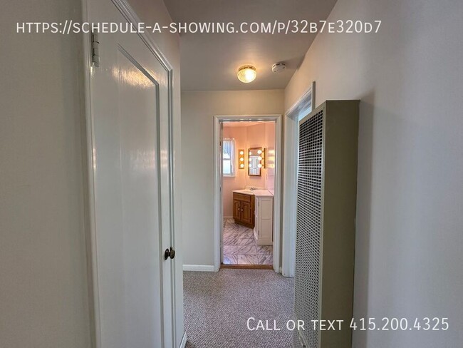 Building Photo - Spacious Two Bedroom Home In North Salinas