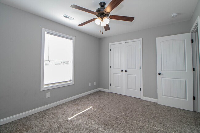 Building Photo - 3300 Twelve Oaks Blvd
