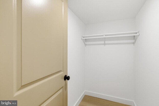 Building Photo - 2223 N 22nd St