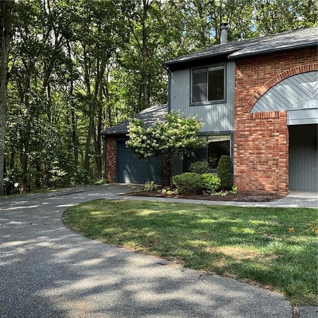 Building Photo - 49 Pheasant Run