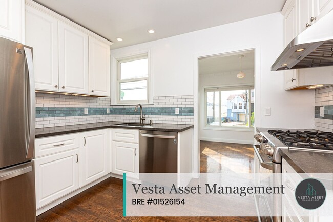 Building Photo - Bright 2BR + Office Single-Family Home wit...