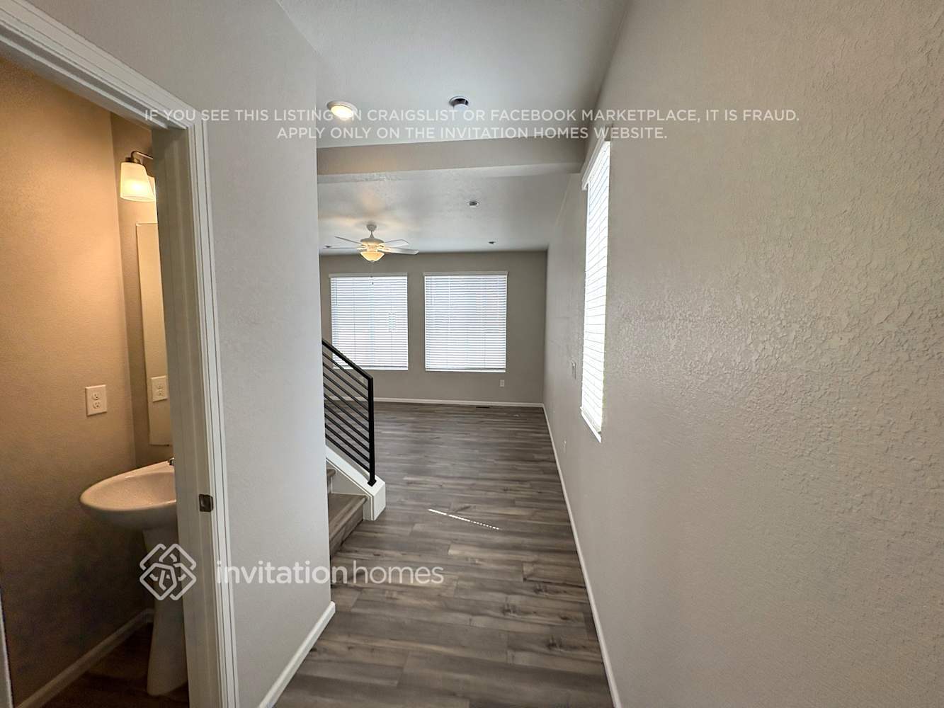 Building Photo - 3349 Streamwood Dr